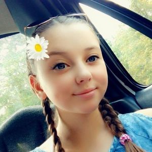 Meet your Posher, Chloe